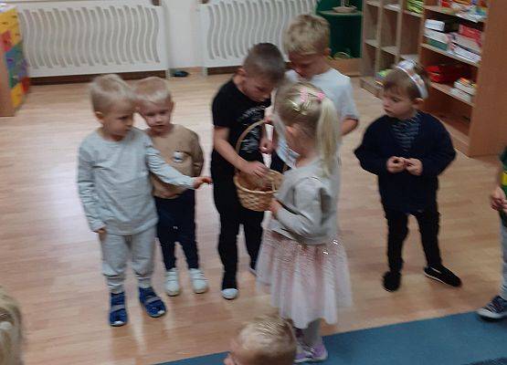 Grafika 92: 30 wrzesień - Dzień Chłopaka