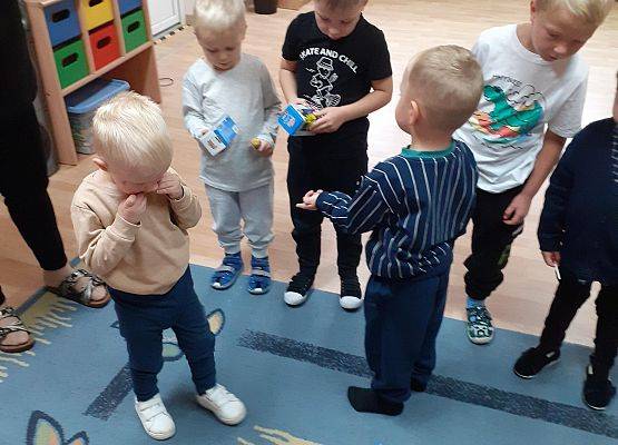 Grafika 99: 30 wrzesień - Dzień Chłopaka