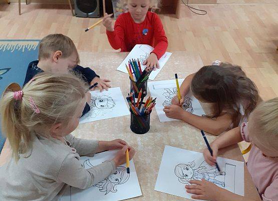 Grafika 104: 30 wrzesień - Dzień Chłopaka