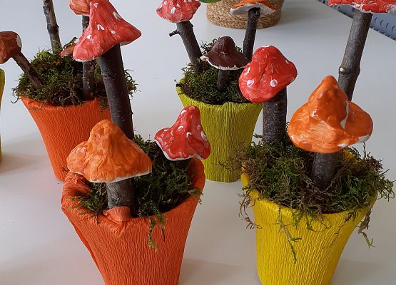 Grafika 25: ZAJĘCIA Z PANIĄ BASIĄ