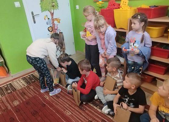 Grafika 2: Dzień Chłopaka