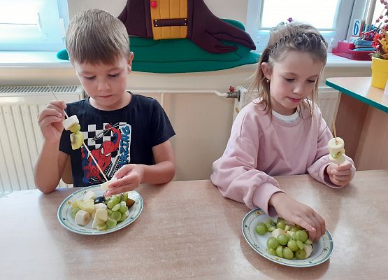 Grafika 5: SMACZNIE I ZDROWO