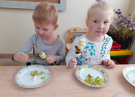 Grafika 9: SMACZNIE I ZDROWO