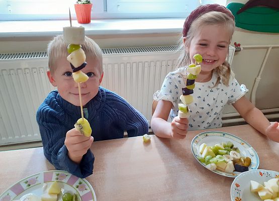 Grafika 11: SMACZNIE I ZDROWO