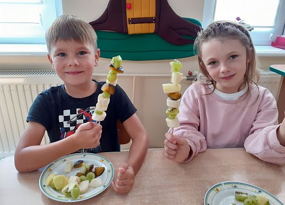 Grafika 12: SMACZNIE I ZDROWO