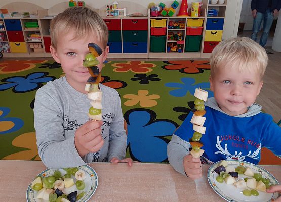 Grafika 13: SMACZNIE I ZDROWO