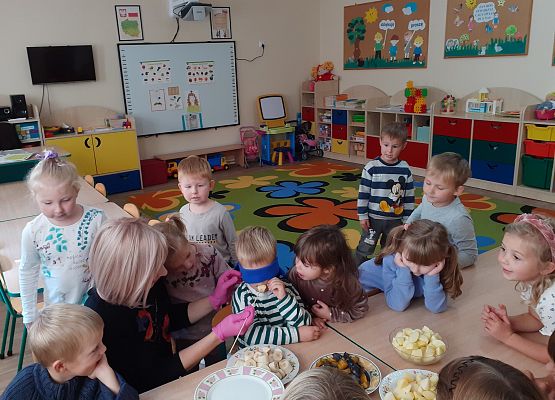 Grafika 16: SMACZNIE I ZDROWO