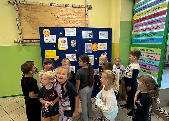 Grafika 12: Tydzień Przeciwdziałania Przemocy Rówieśniczej