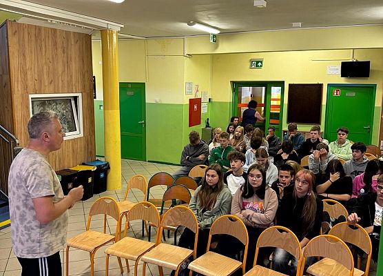 Grafika 2: Tydzień Przeciwdziałania Przemocy Rówieśniczej