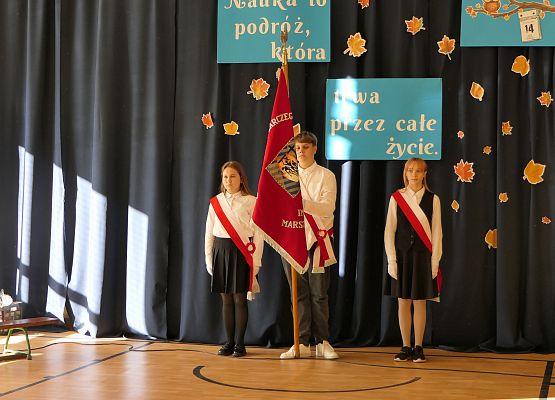 Grafika 1: Dzień Edukacji Narodowej