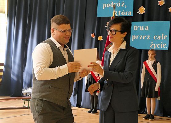 Grafika 13: Dzień Edukacji Narodowej