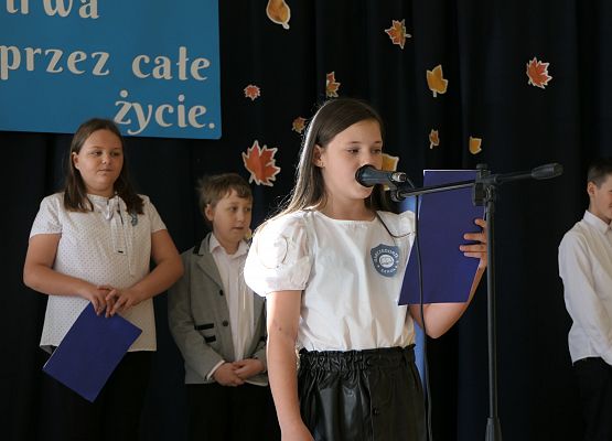 Grafika 19: Dzień Edukacji Narodowej