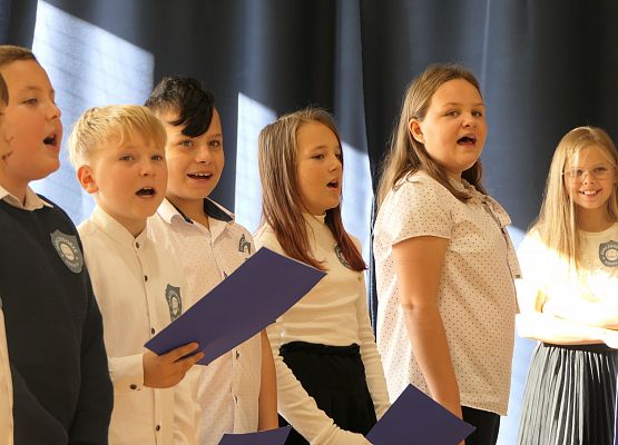 Grafika 34: Dzień Edukacji Narodowej