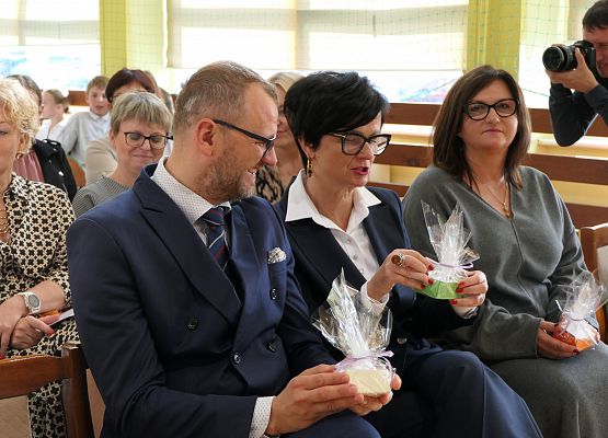 Grafika 37: Dzień Edukacji Narodowej