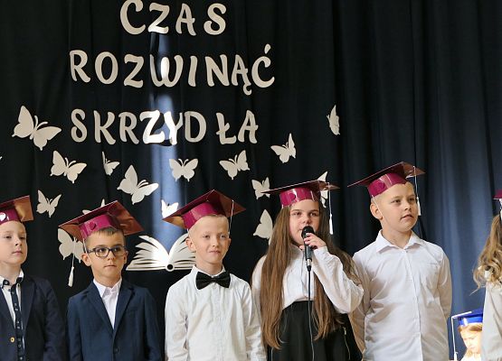 Uroczystość pasowania na ucznia klas 1 w Zespole Szkół w Garczegorzu - X 2025r.