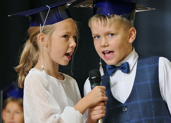 Uroczystość pasowania na ucznia klas 1 w Zespole Szkół w Garczegorzu - X 2025r.