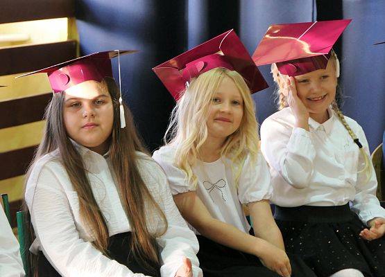 Uroczystość pasowania na ucznia klas 1 w Zespole Szkół w Garczegorzu - X 2025r.