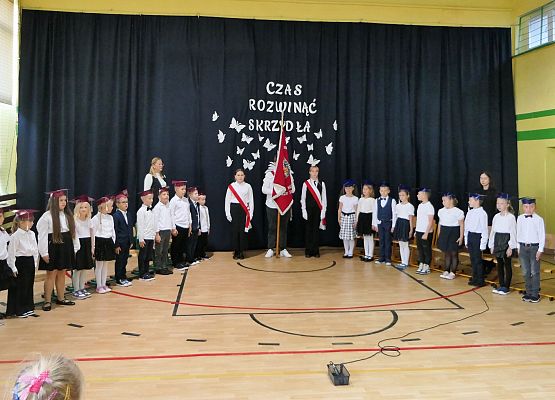 Uroczystość pasowania na ucznia klas 1 w Zespole Szkół w Garczegorzu - X 2025r.