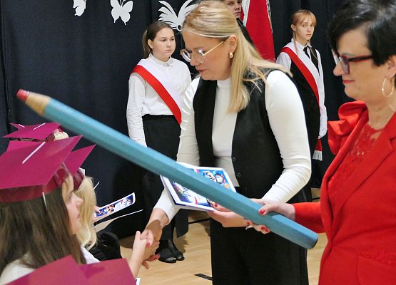 Uroczystość pasowania na ucznia klas 1 w Zespole Szkół w Garczegorzu - X 2025r.