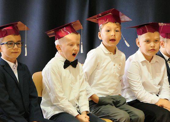 Uroczystość pasowania na ucznia klas 1 w Zespole Szkół w Garczegorzu - X 2025r.