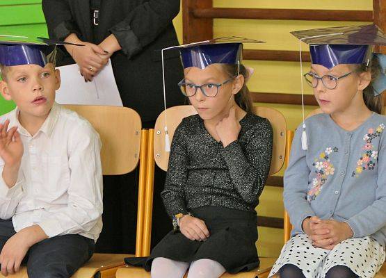 Uroczystość pasowania na ucznia klas 1 w Zespole Szkół w Garczegorzu - X 2025r.