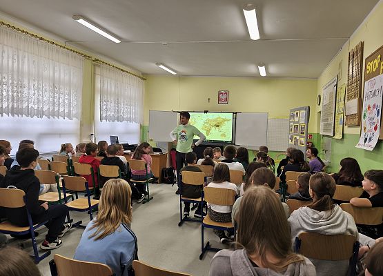 Grafika 2: SPOTKANIE AUTORSKIE Z DANIELEM KOCUJEM