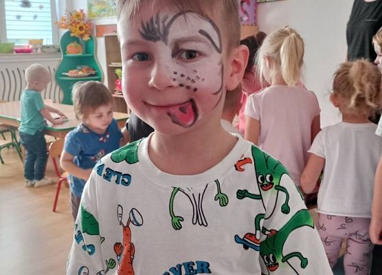 Grafika 71: Dzień Postaci z Bajek