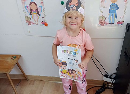 Grafika 49: Dzień Postaci z Bajek