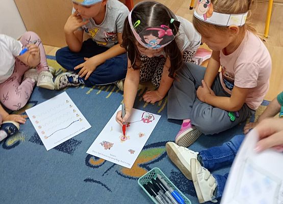 Grafika 32: Dzień Postaci z Bajek