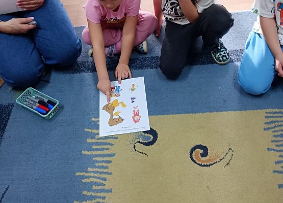 Grafika 27: Dzień Postaci z Bajek