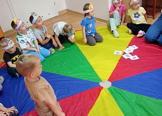 Grafika 24: Dzień Postaci z Bajek