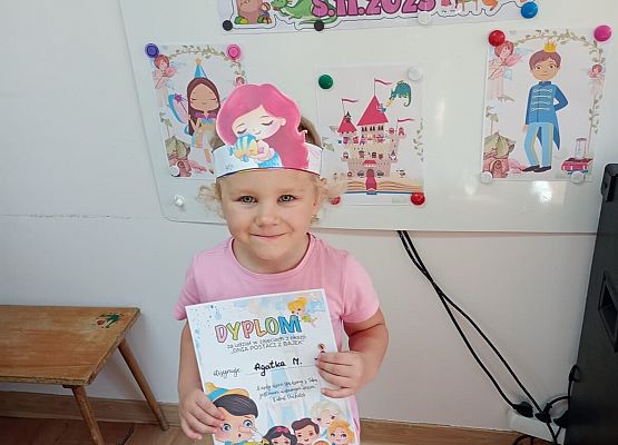 Grafika 36: Dzień Postaci z Bajek