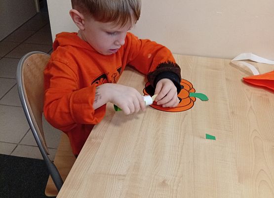 Grafika 21: ŚWIĘTO  DYNI