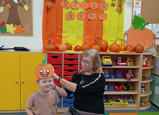 Grafika 28: ŚWIĘTO  DYNI