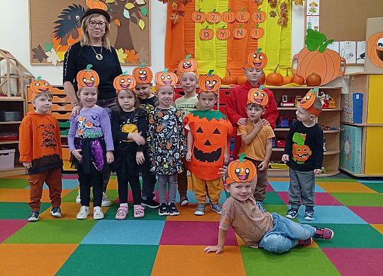 Grafika 30: ŚWIĘTO  DYNI