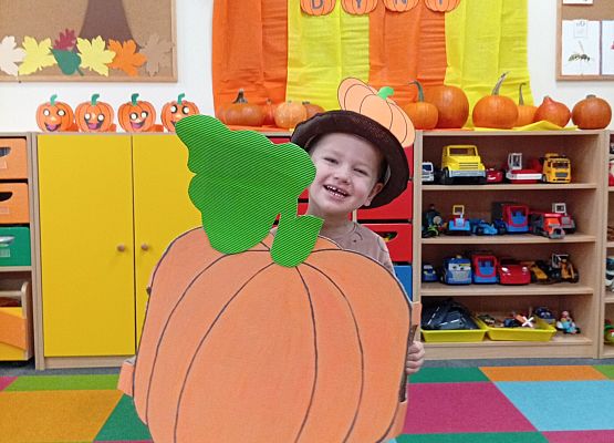 Grafika 34: ŚWIĘTO  DYNI