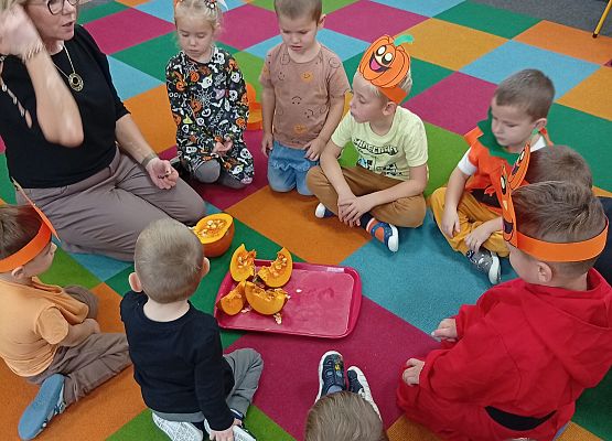 Grafika 43: ŚWIĘTO  DYNI