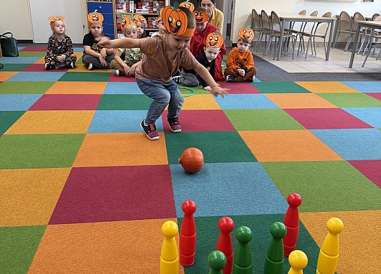 Grafika 2: ŚWIĘTO  DYNI