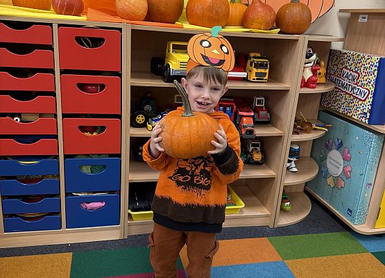 Grafika 10: ŚWIĘTO  DYNI