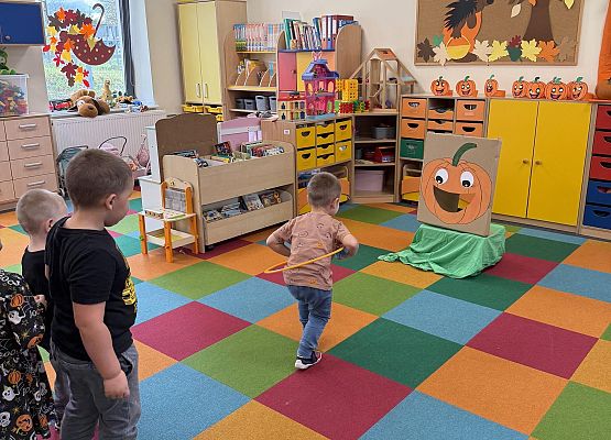 Grafika 16: ŚWIĘTO  DYNI