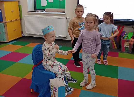 Grafika 3: URODZINKI MIKOŁAJA