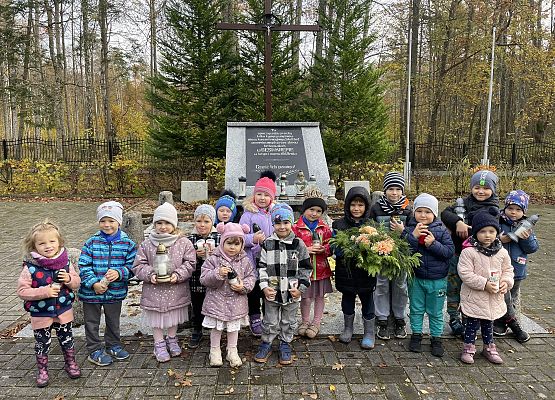 Grafika 5: PAMIĘTAMY