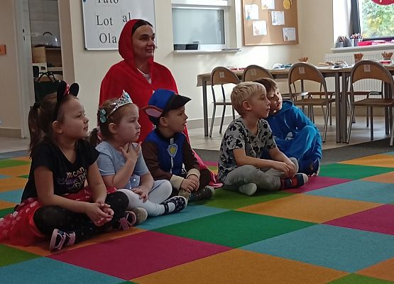 Grafika 9: DZIEŃ POSTACI Z BAJEK