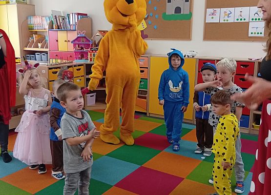 Grafika 20: DZIEŃ POSTACI Z BAJEK