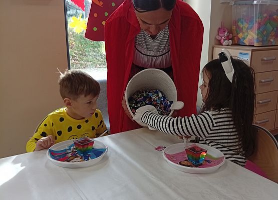 Grafika 24: DZIEŃ POSTACI Z BAJEK