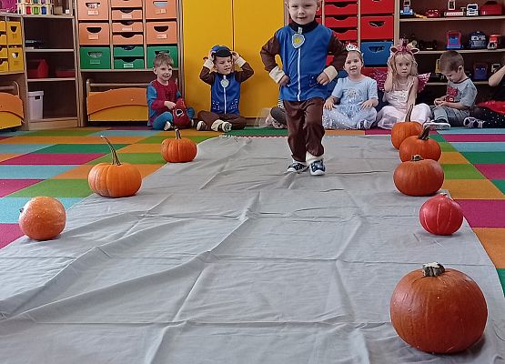 Grafika 28: DZIEŃ POSTACI Z BAJEK