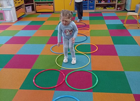 Grafika 5: Radosny czas w  przedszkolu