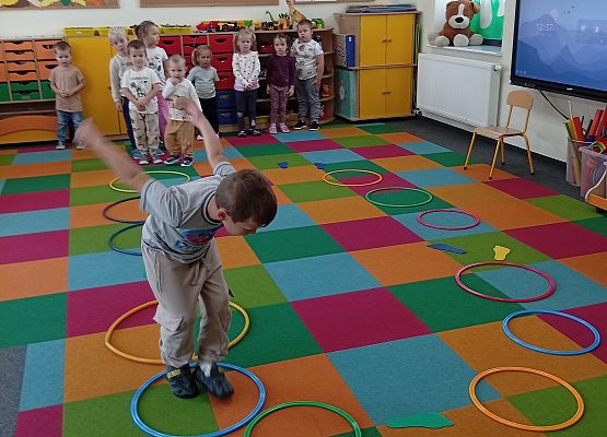 Grafika 6: Radosny czas w  przedszkolu