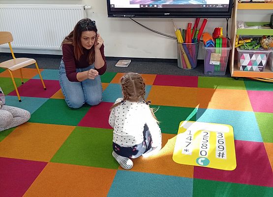 Grafika 21: Radosny czas w  przedszkolu