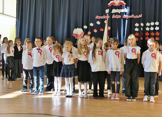 Grafika 10: Apel z okazji Święta Niepodległości